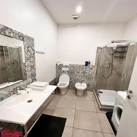 Magnifico Sole Mare 150 M Wifi Climatcontrol Apartment