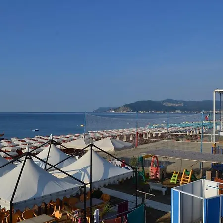 Magnifico Sole Mare 150 M Wifi Climatcontrol Apartment Savona